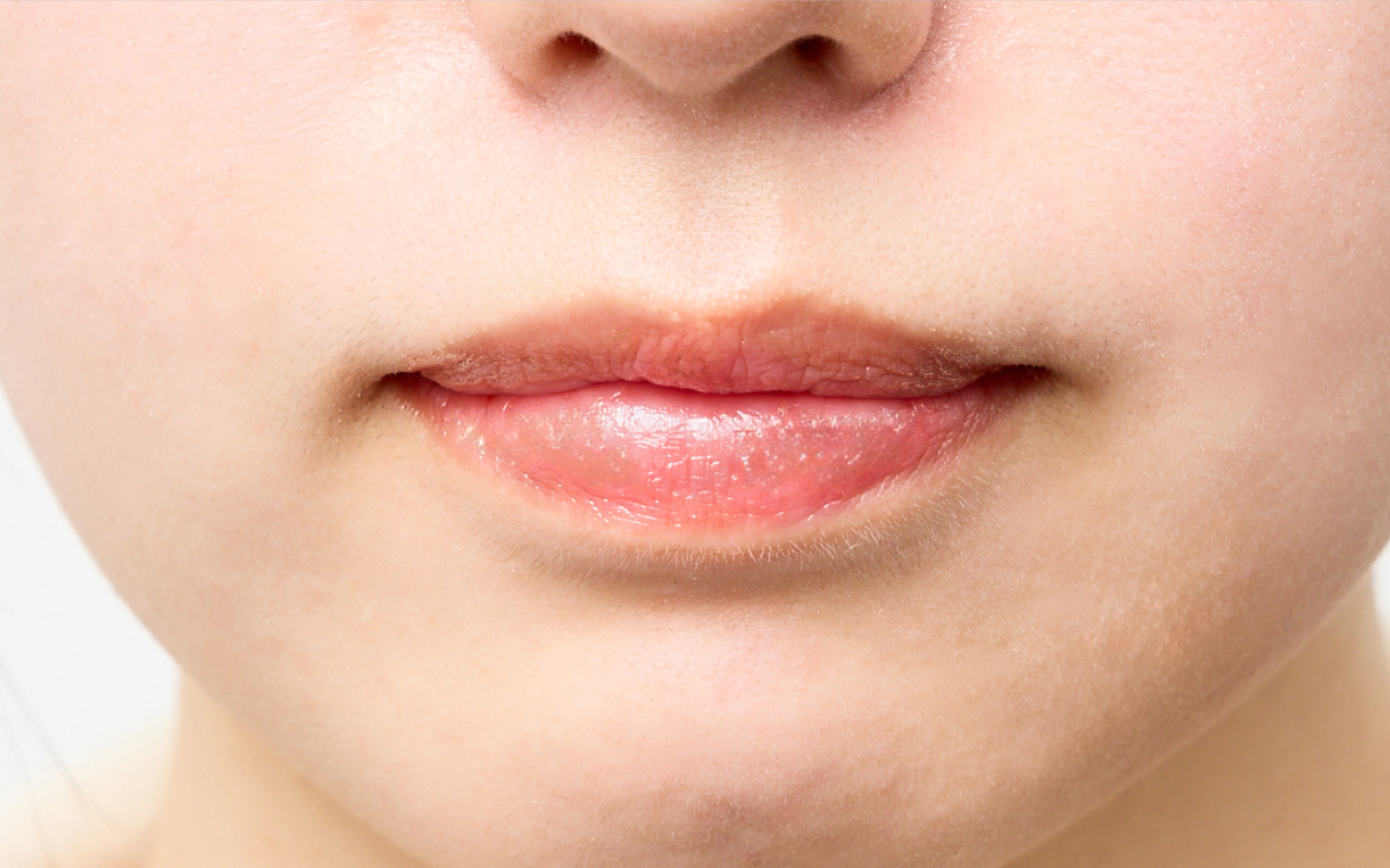 エラ張りさん向けメイクのポイント-リップ