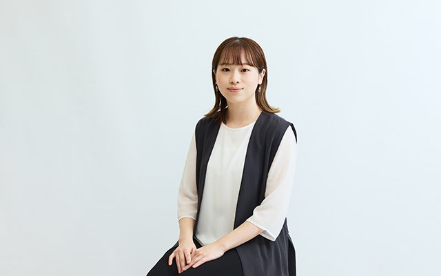 タカラベルモント化粧品インストラクター 小泉千帆