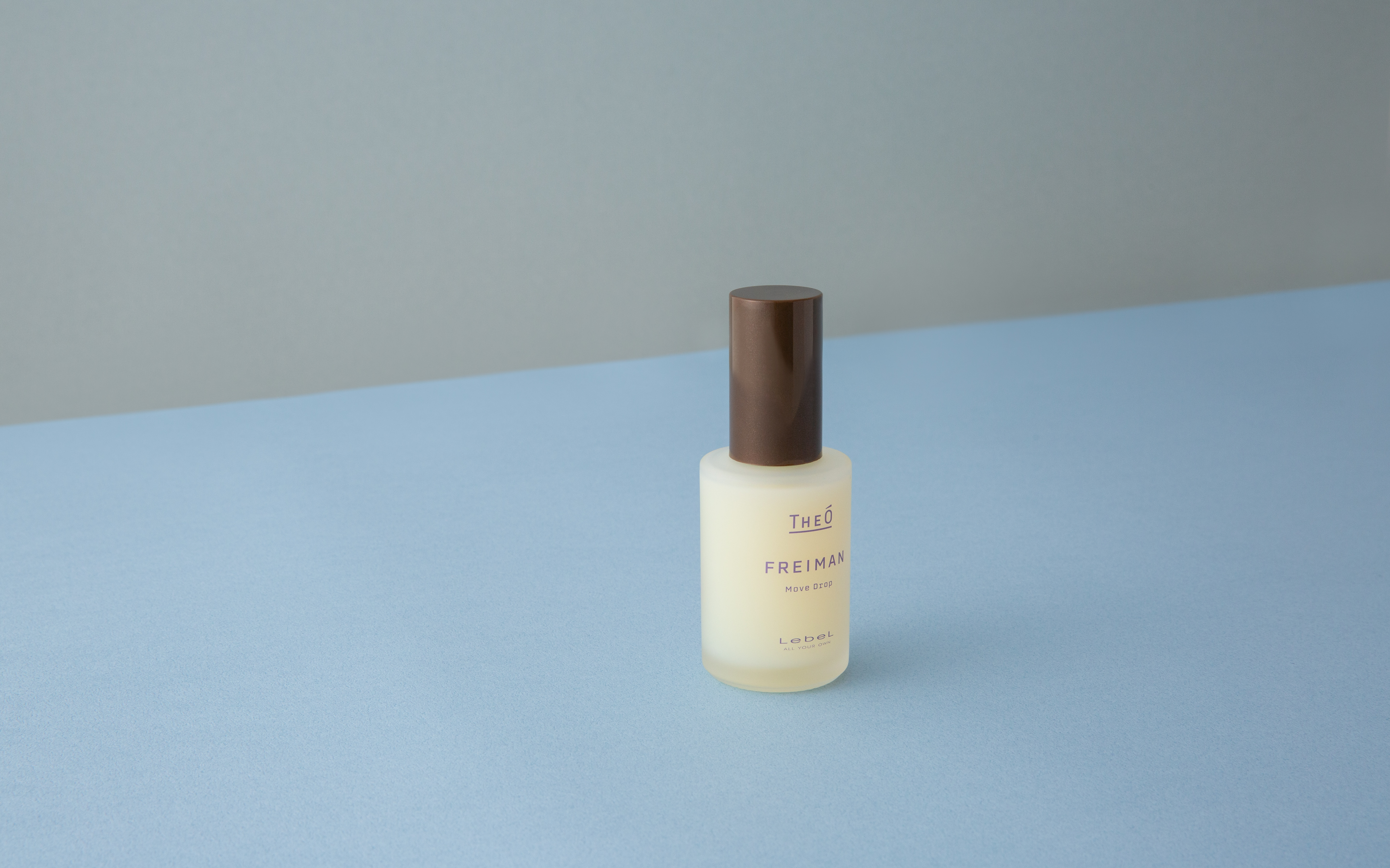 ジオ フレイマン ムーブドロップ〈ヘアトリートメント・スタイリングオイル〉（60g／&yen;2,420）